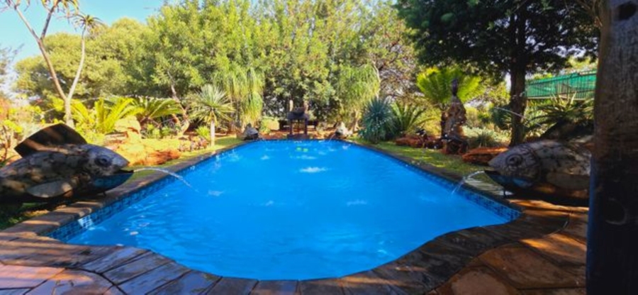 11 Bedroom Property for Sale in Wonderboom Gauteng