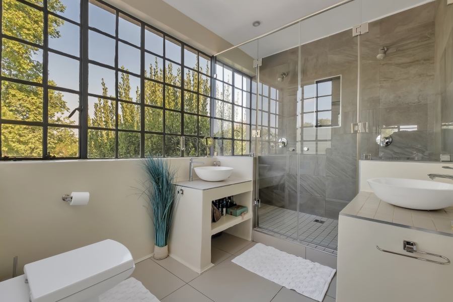 4 Bedroom Property for Sale in Greenside Gauteng