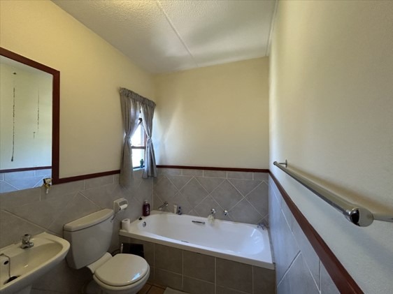 1 Bedroom Property for Sale in Paulshof Gauteng