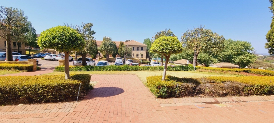 To Let commercial Property for Rent in Douglasdale Gauteng