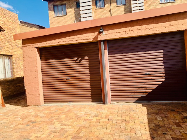 2 Bedroom Property for Sale in Shalimar Ridge Gauteng