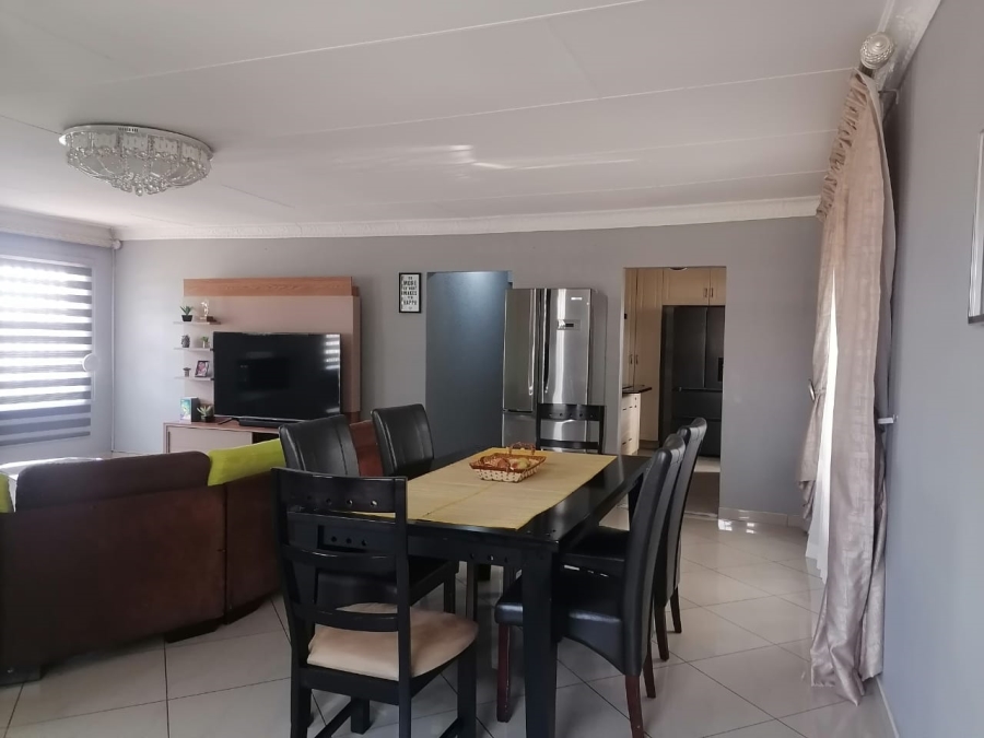 3 Bedroom Property for Sale in Geluksdal Gauteng