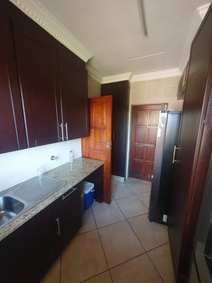 4 Bedroom Property for Sale in Zambezi Country Estate Gauteng