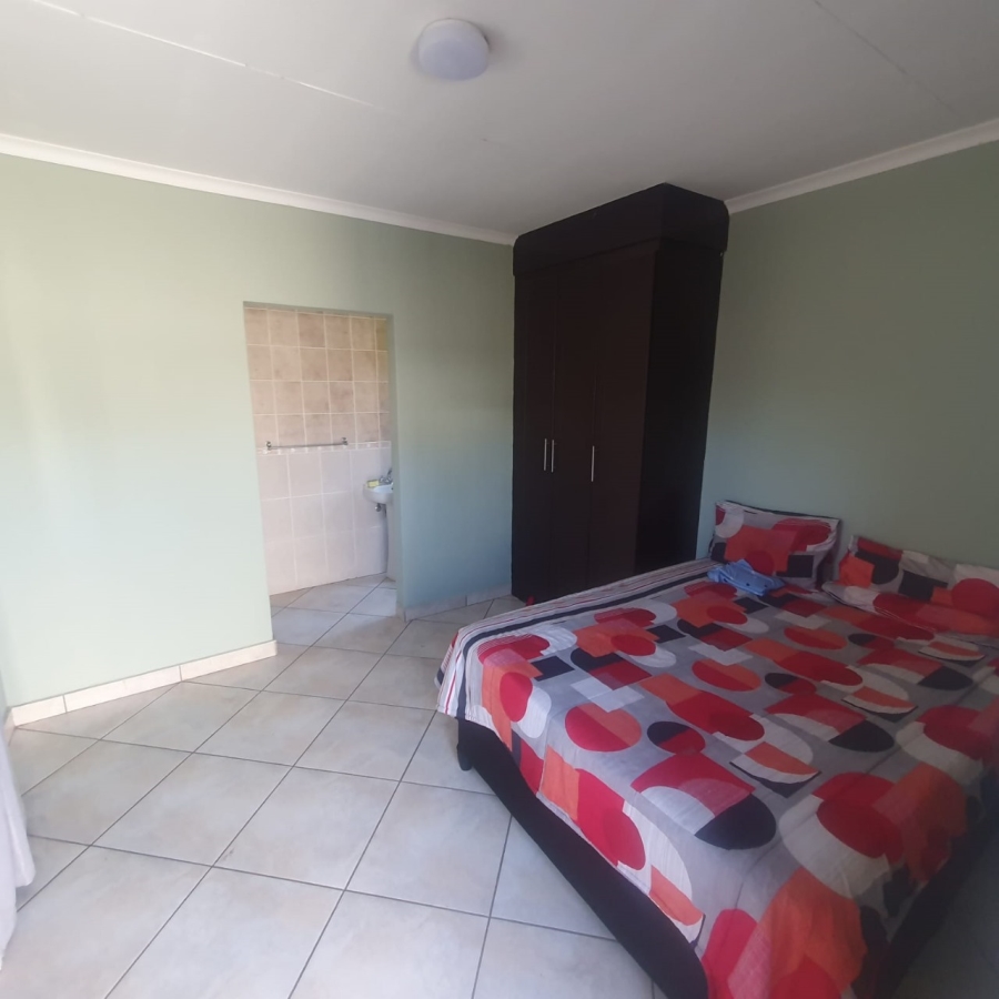 4 Bedroom Property for Sale in Zambezi Country Estate Gauteng