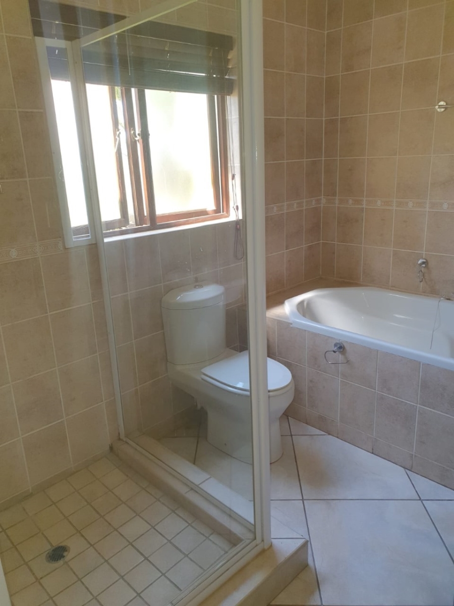 4 Bedroom Property for Sale in Zambezi Country Estate Gauteng