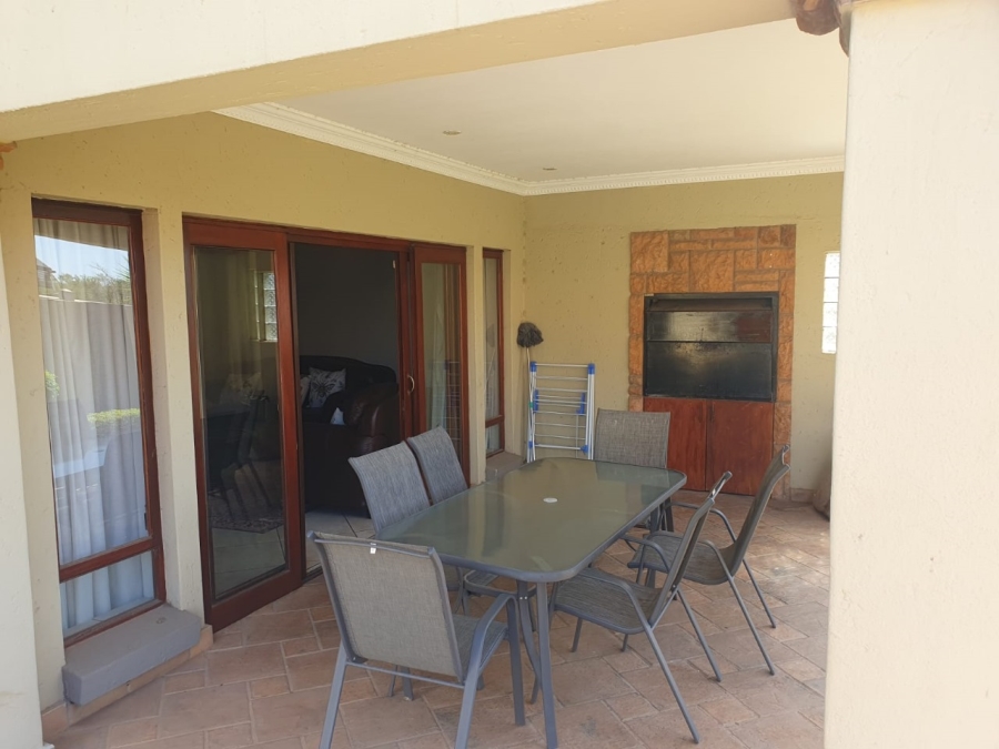 4 Bedroom Property for Sale in Zambezi Country Estate Gauteng