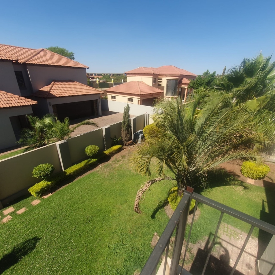 4 Bedroom Property for Sale in Zambezi Country Estate Gauteng