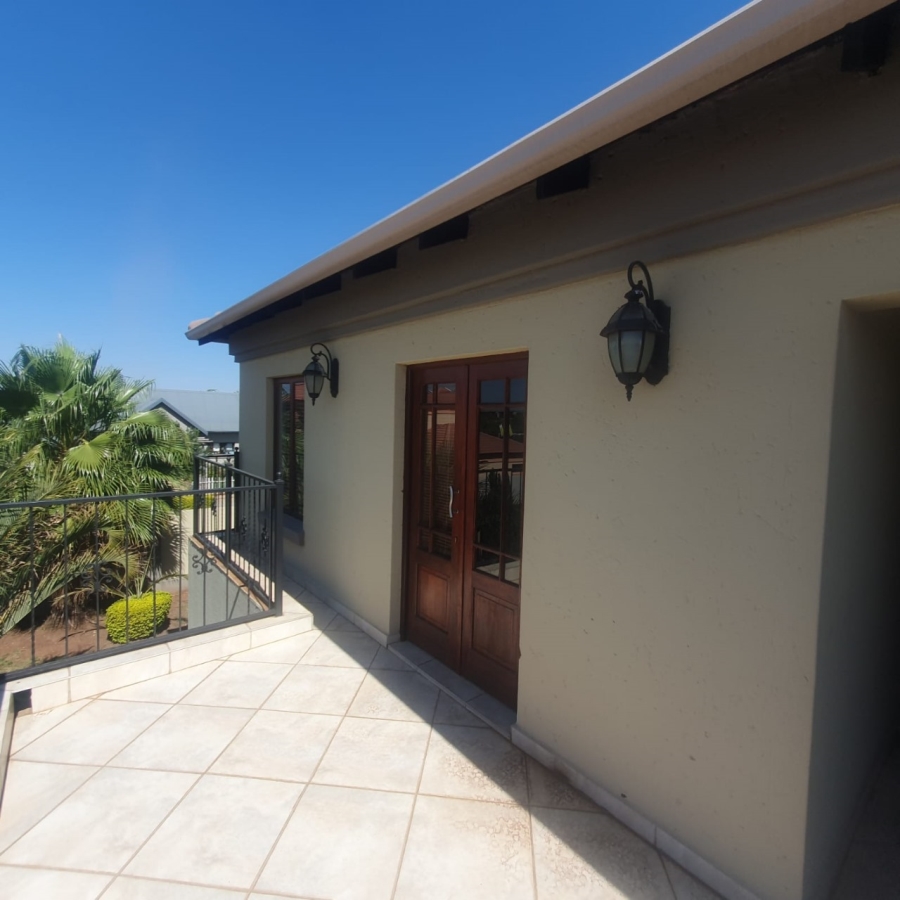 4 Bedroom Property for Sale in Zambezi Country Estate Gauteng