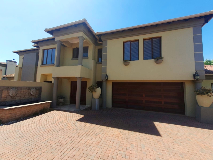 4 Bedroom Property for Sale in Zambezi Country Estate Gauteng