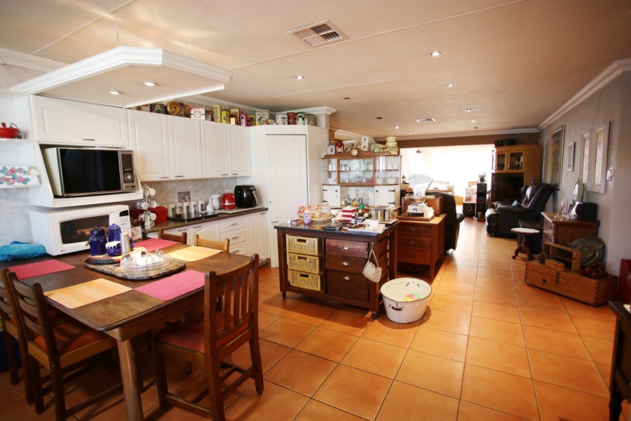 4 Bedroom Property for Sale in Three Rivers Gauteng