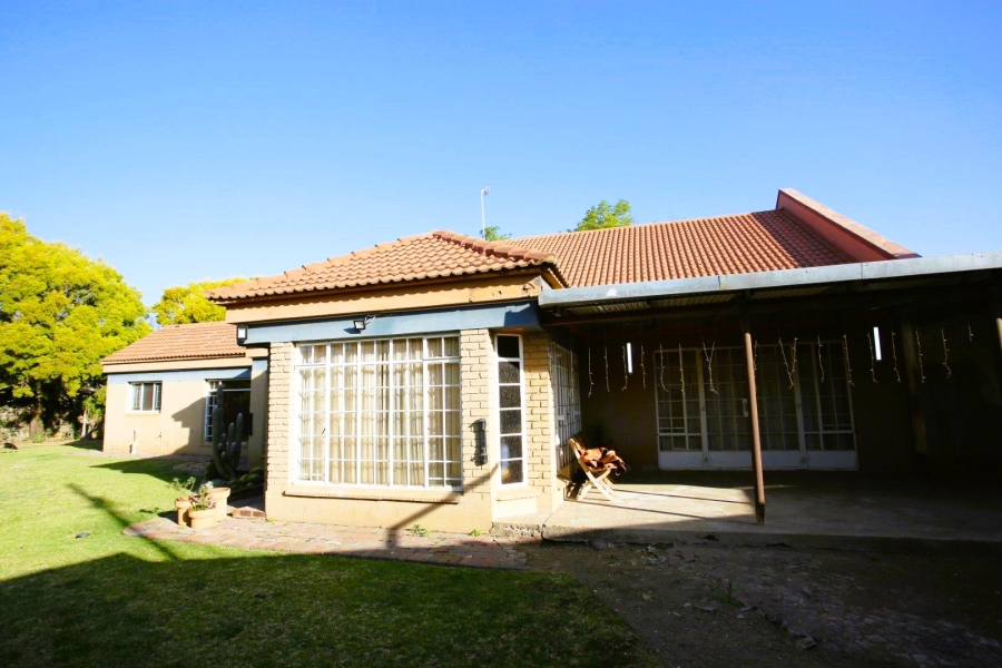 4 Bedroom Property for Sale in Three Rivers Gauteng