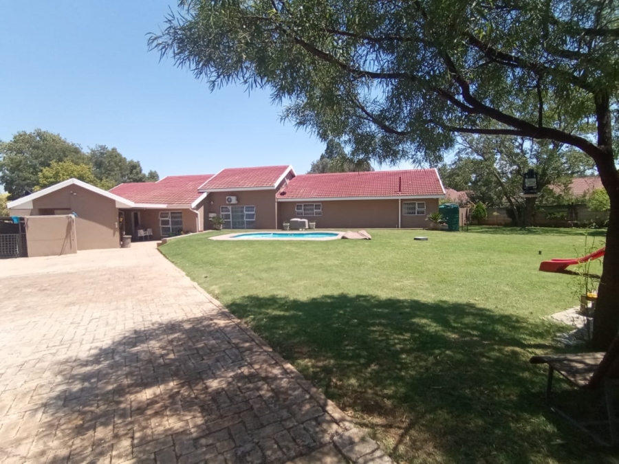 3 Bedroom Property for Sale in Three Rivers East Gauteng