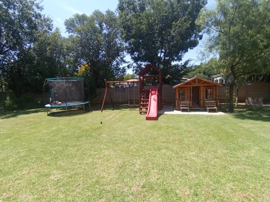 3 Bedroom Property for Sale in Three Rivers East Gauteng