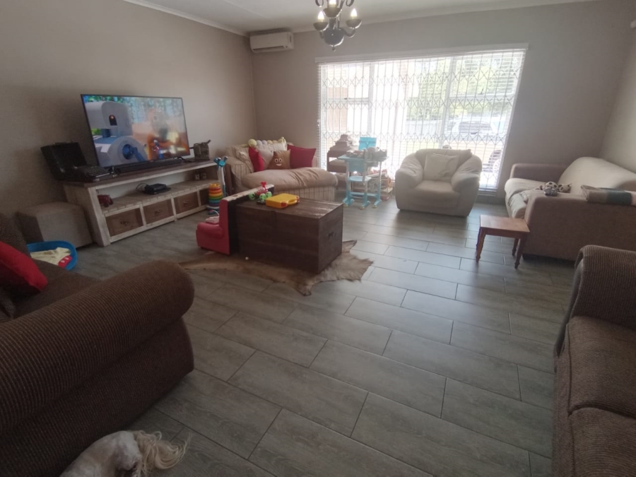 3 Bedroom Property for Sale in Three Rivers East Gauteng