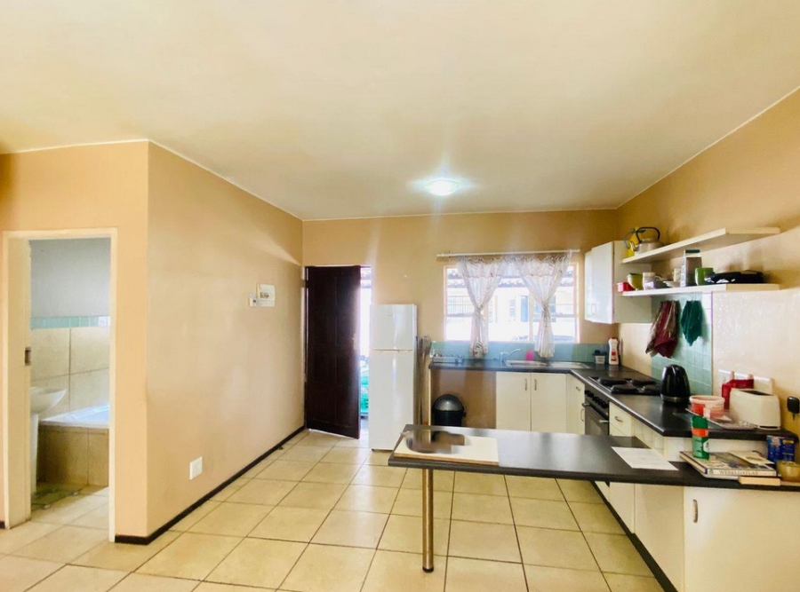 1 Bedroom Property for Sale in Brenthurst Gauteng