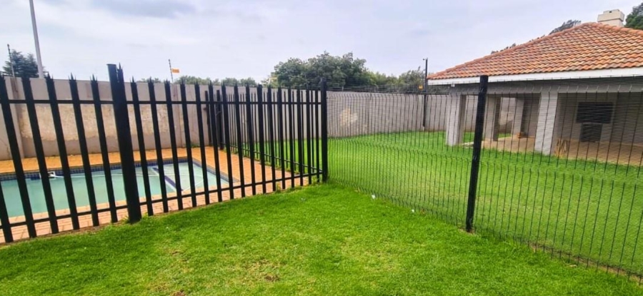 1 Bedroom Property for Sale in Brenthurst Gauteng