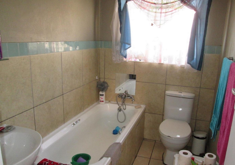 1 Bedroom Property for Sale in Brenthurst Gauteng