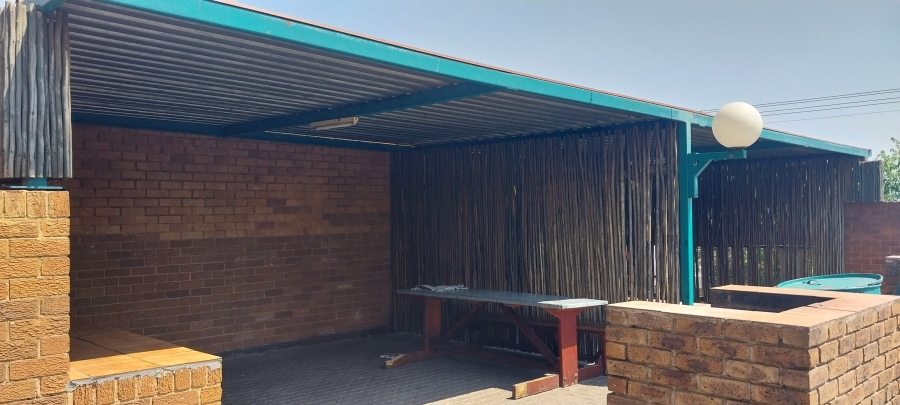 2 Bedroom Property for Sale in Gezina Gauteng