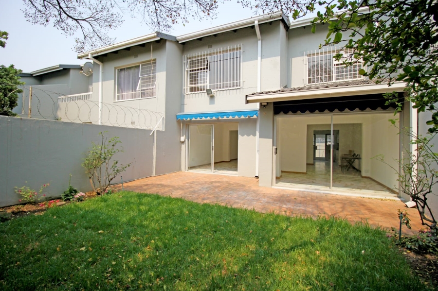 To Let 3 Bedroom Property for Rent in Strathavon Gauteng