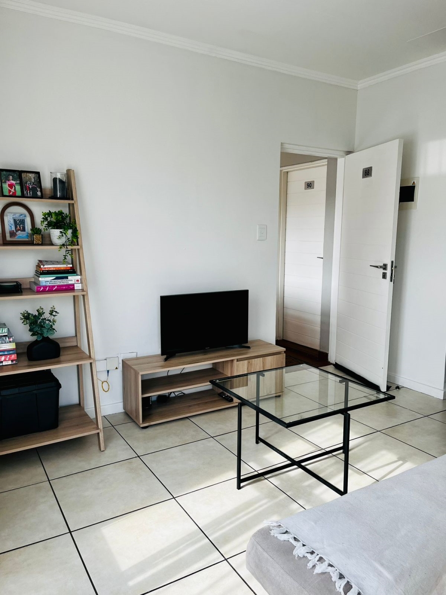 To Let 1 Bedroom Property for Rent in Oakdene Gauteng