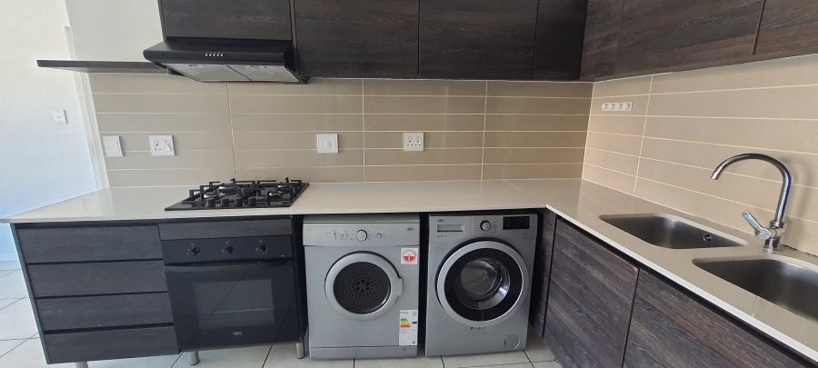 To Let 1 Bedroom Property for Rent in Oakdene Gauteng