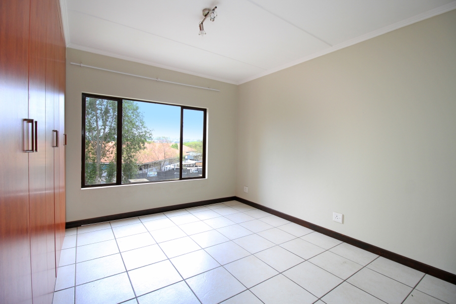 2 Bedroom Property for Sale in Sunninghill Gauteng