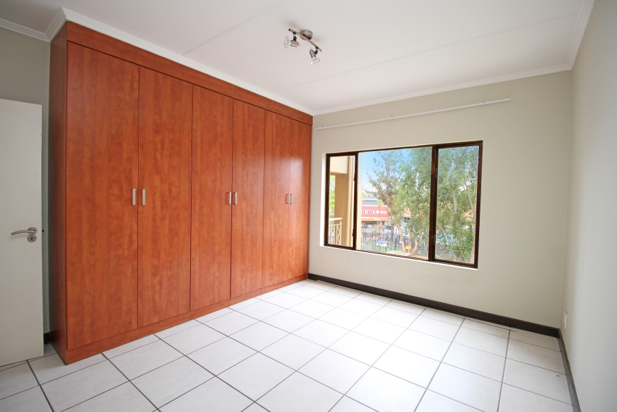 2 Bedroom Property for Sale in Sunninghill Gauteng