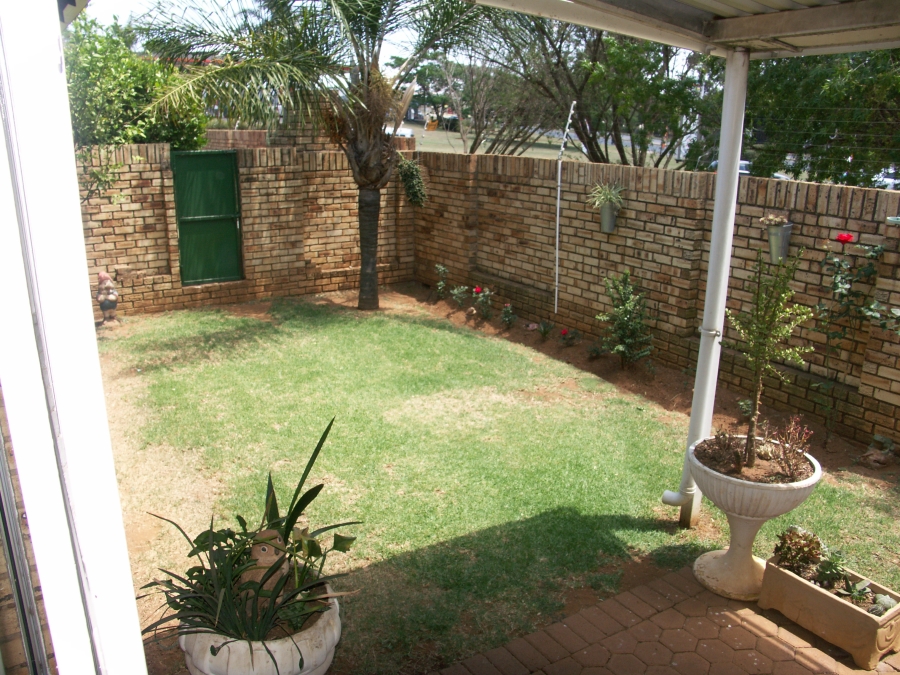 3 Bedroom Property for Sale in Noordheuwel Gauteng