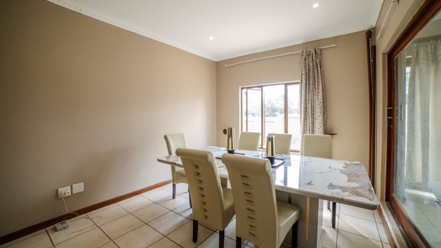 To Let 4 Bedroom Property for Rent in Kyalami Glen Estate Gauteng