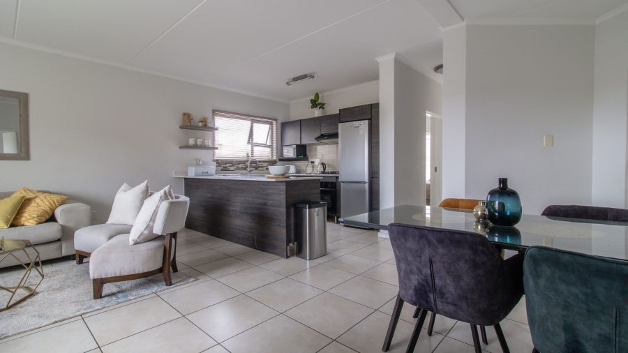 2 Bedroom Property for Sale in Oakdene Gauteng