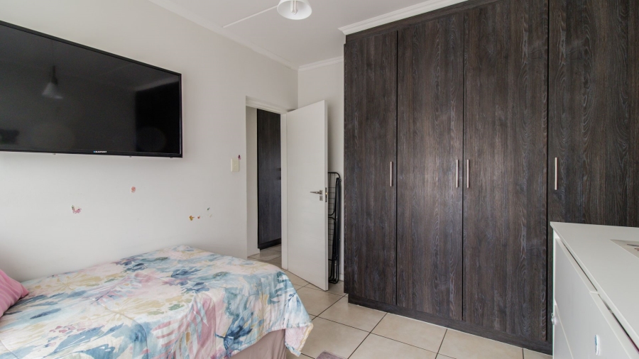 2 Bedroom Property for Sale in Oakdene Gauteng