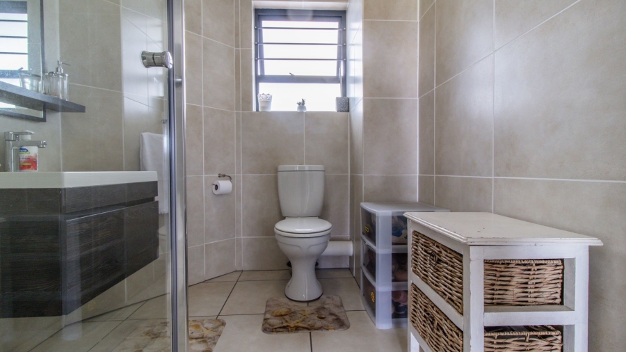 2 Bedroom Property for Sale in Oakdene Gauteng