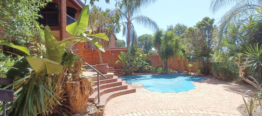 5 Bedroom Property for Sale in Wonderboom Gauteng