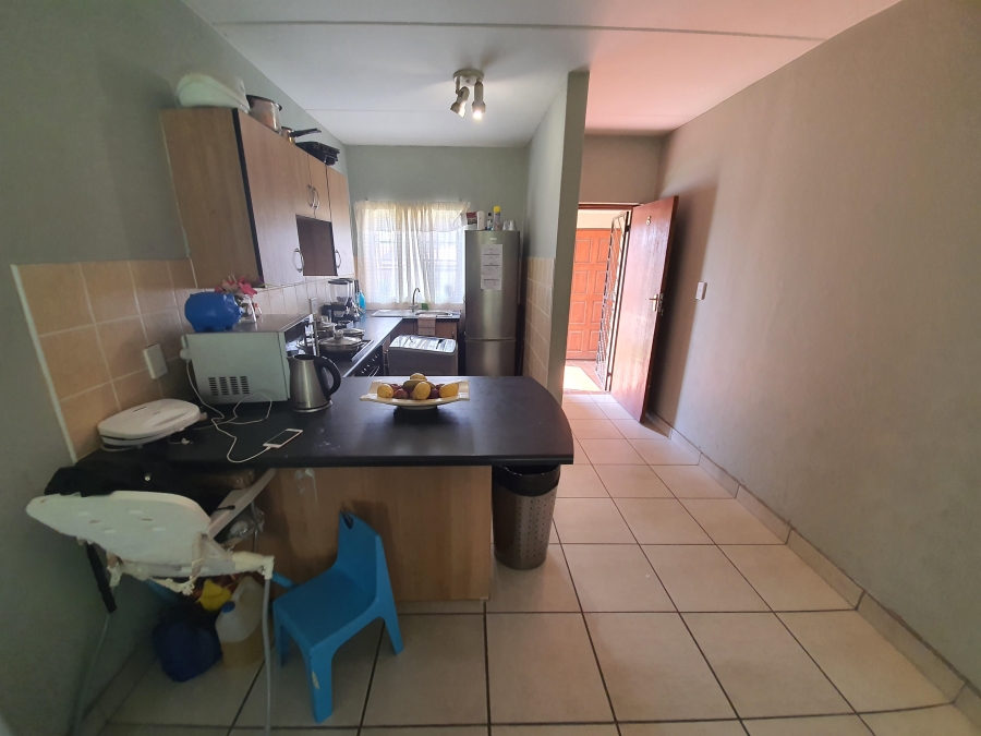 To Let 2 Bedroom Property for Rent in Albemarle Gauteng