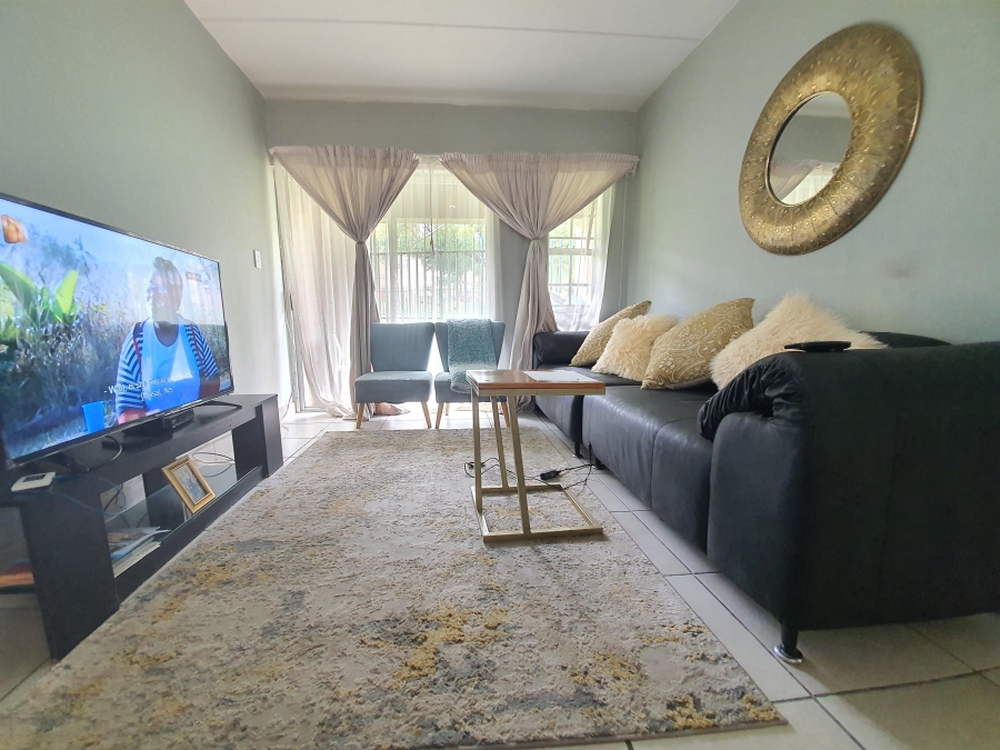 To Let 2 Bedroom Property for Rent in Albemarle Gauteng