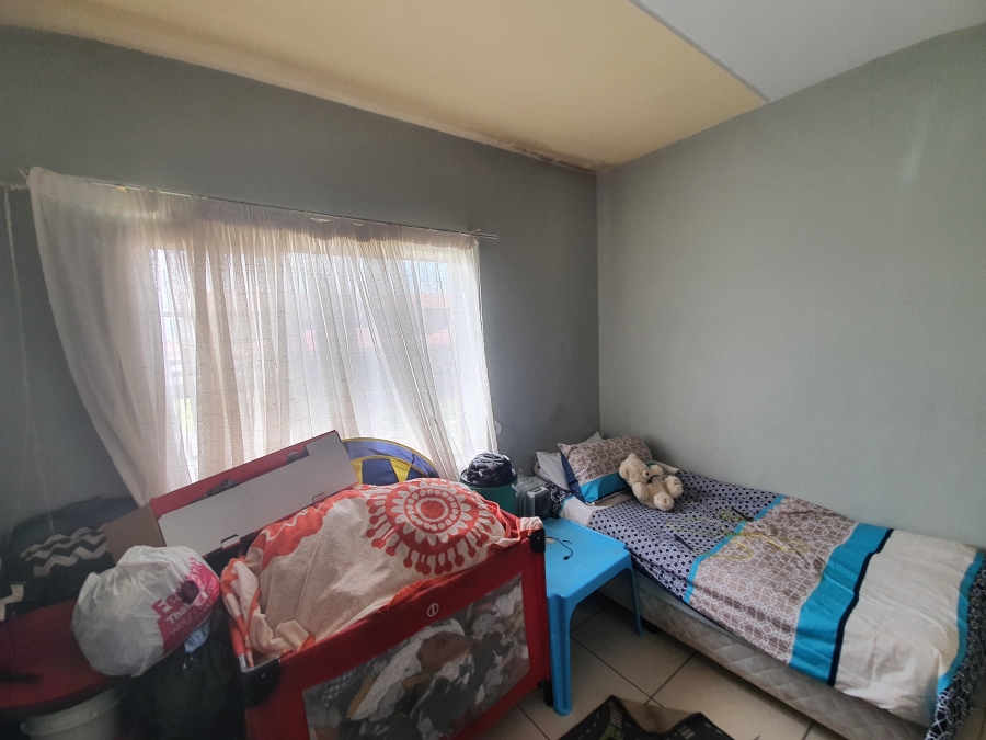 To Let 2 Bedroom Property for Rent in Albemarle Gauteng