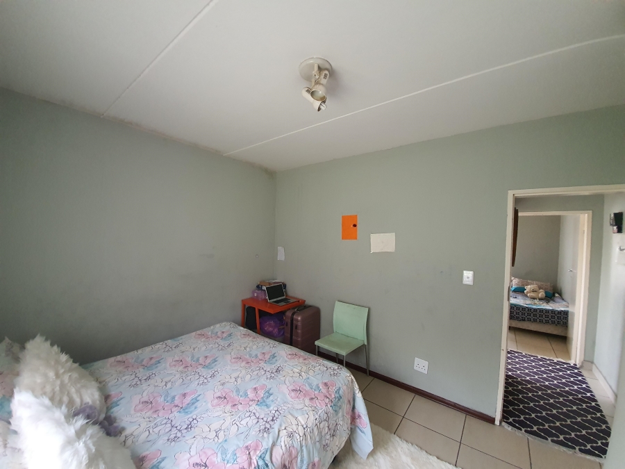 To Let 2 Bedroom Property for Rent in Albemarle Gauteng