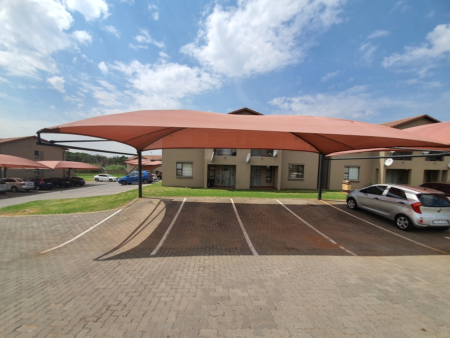 To Let 2 Bedroom Property for Rent in Albemarle Gauteng