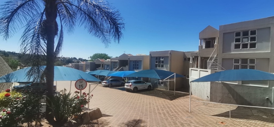 3 Bedroom Property for Sale in Oakdene Gauteng