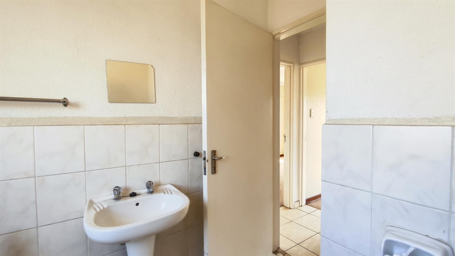 2 Bedroom Property for Sale in Castleview Gauteng