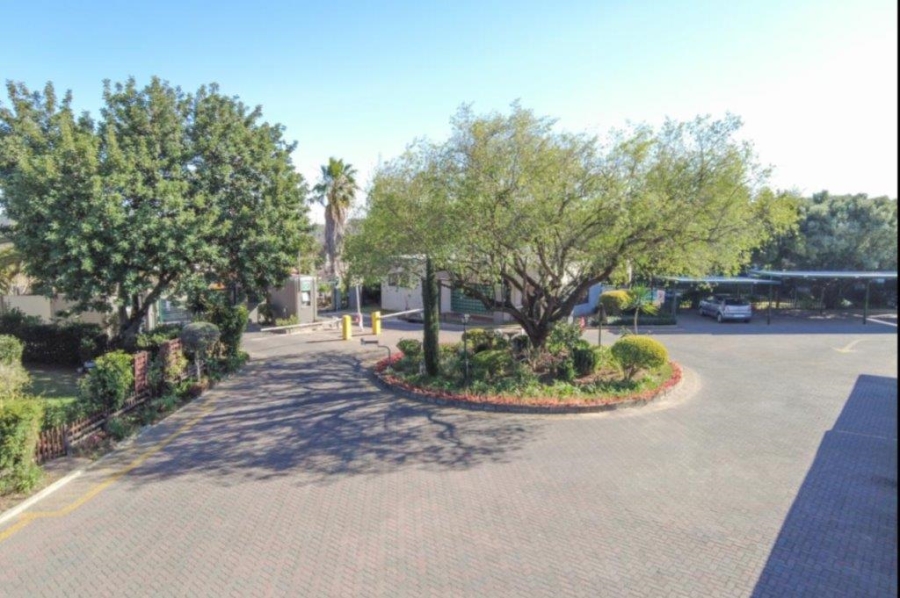 3 Bedroom Property for Sale in Marais Steyn Park Gauteng