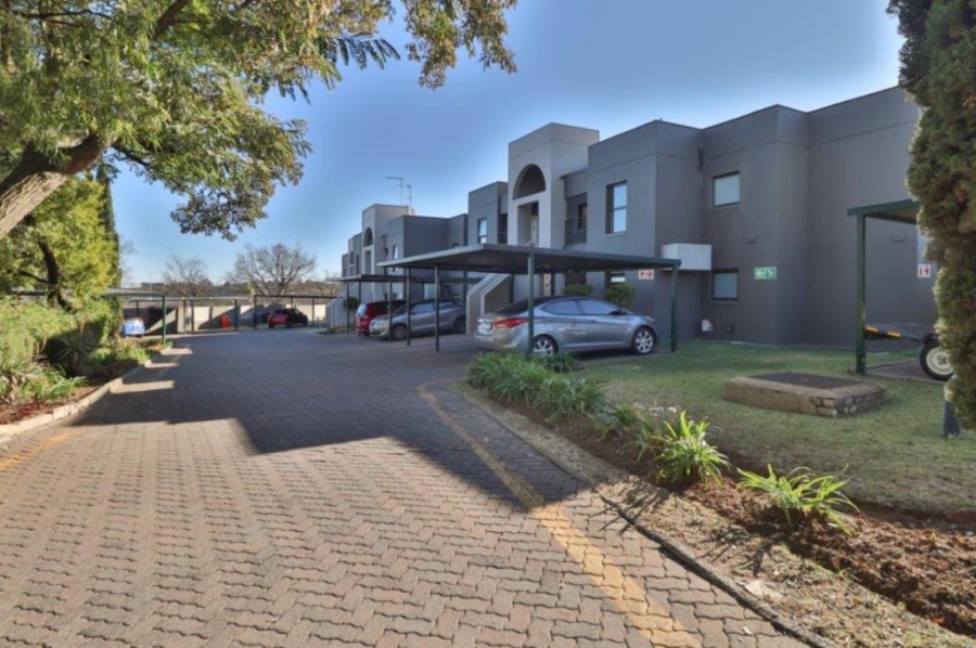 3 Bedroom Property for Sale in Marais Steyn Park Gauteng