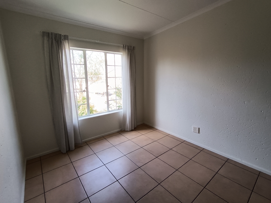 2 Bedroom Property for Sale in Norton Home Estate AH Gauteng