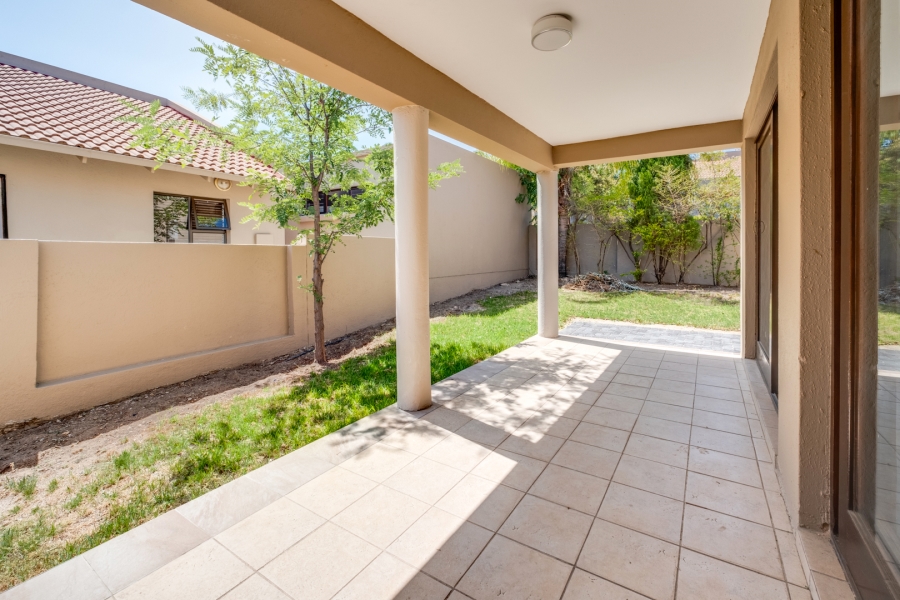 To Let 3 Bedroom Property for Rent in North Riding Gauteng