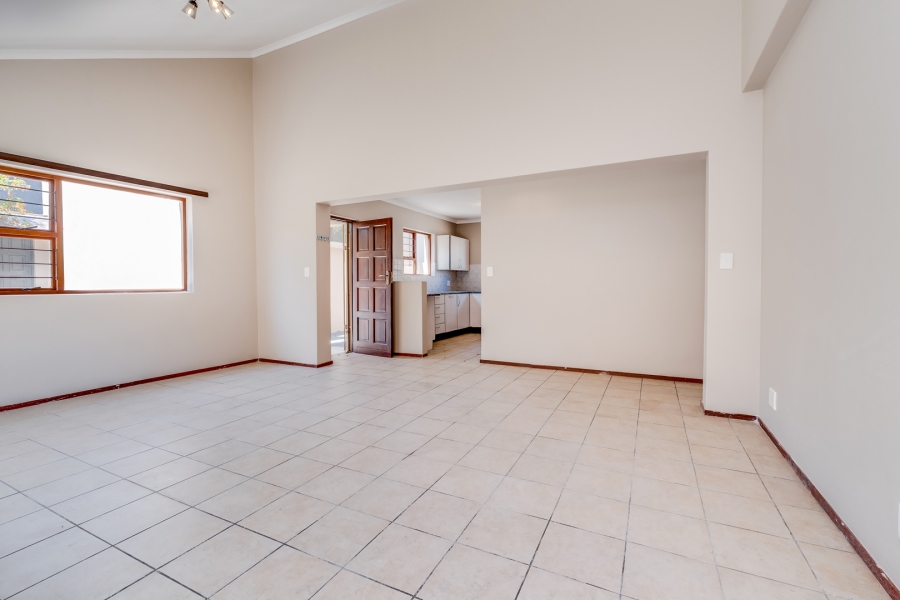 To Let 3 Bedroom Property for Rent in North Riding Gauteng