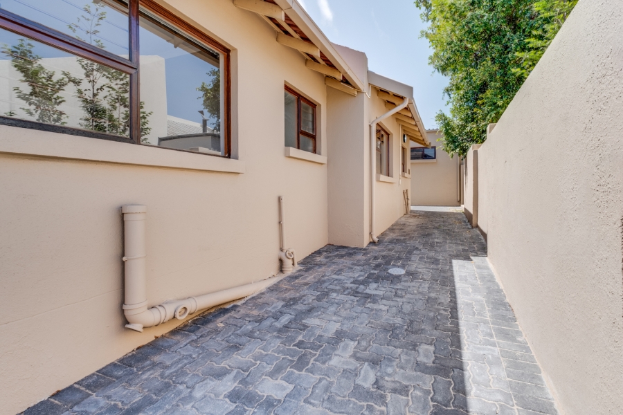 To Let 3 Bedroom Property for Rent in North Riding Gauteng