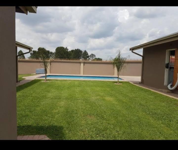 To Let 3 Bedroom Property for Rent in Theoville Gauteng