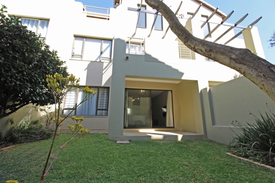 1 Bedroom Property for Sale in Bryanston Gauteng