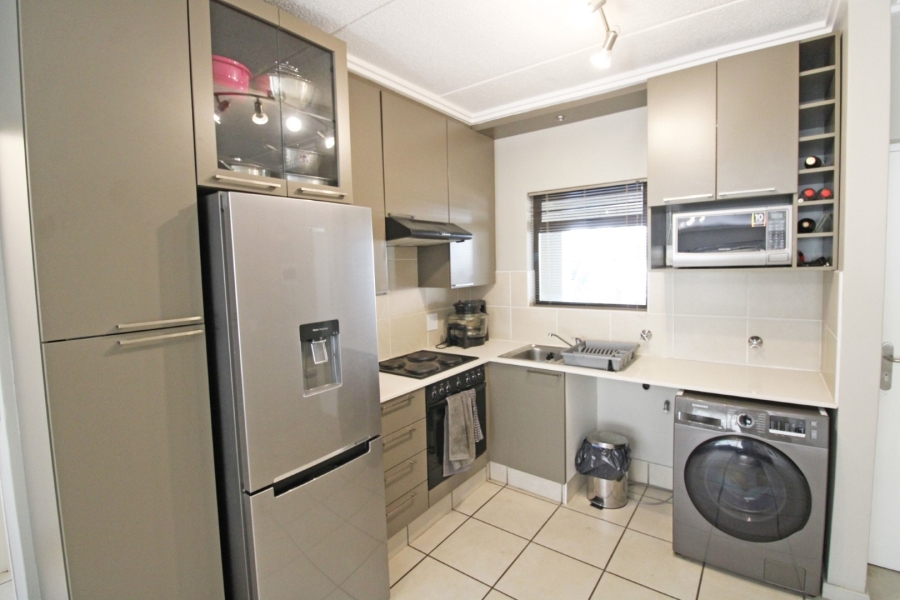 1 Bedroom Property for Sale in Bryanston Gauteng