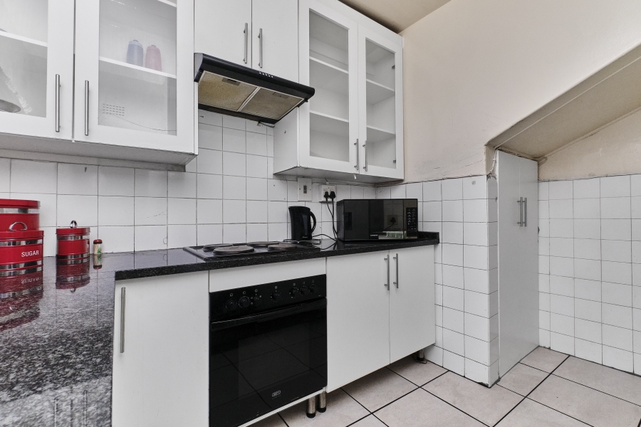 2 Bedroom Property for Sale in Windsor East Gauteng